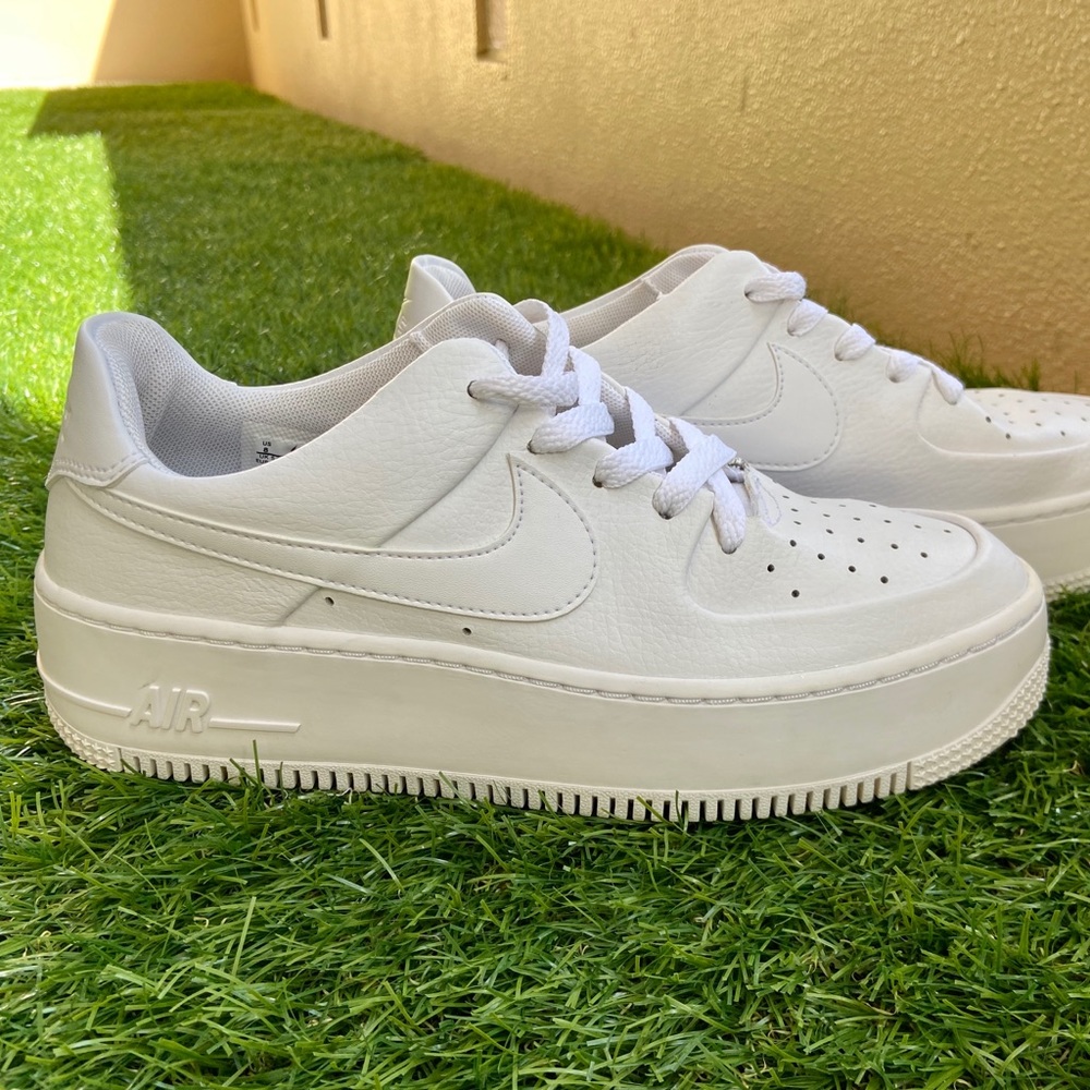 Nike Air Force 1 Sage Low Platform Shoe